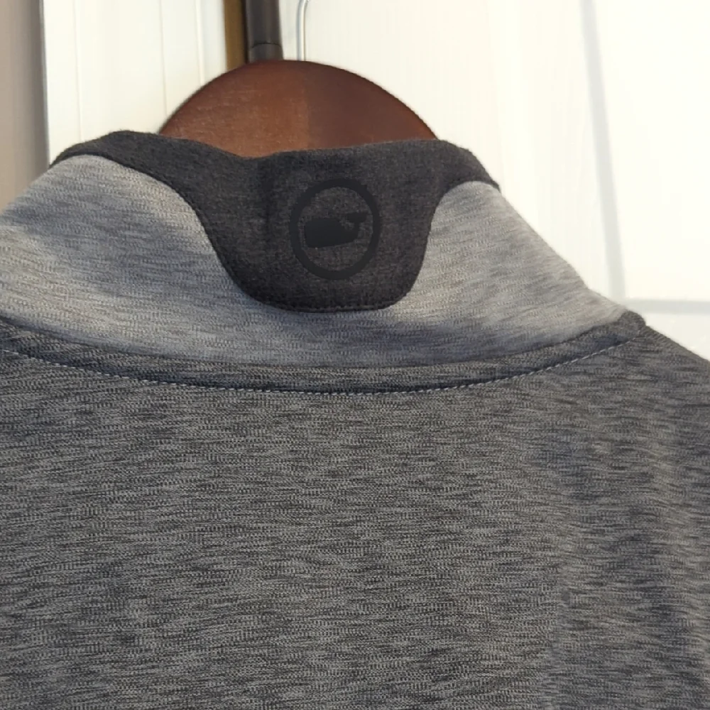 Vineyard Vines Men's Gray Heather Quarter-Zip Pullover OTG Shep Shirt - Picture 4 of 8